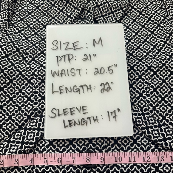 Eden Court Black and White Cropped Blazer size M - Picture 7 of 7